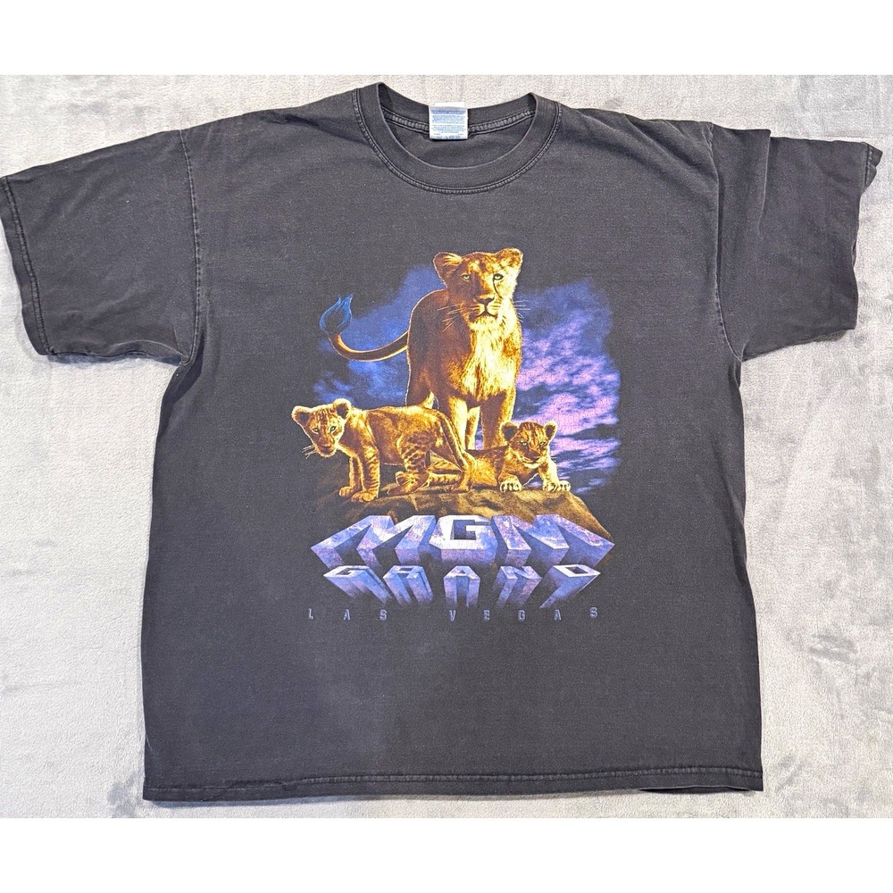 Vintage 90s MGM Grand Las Vegas Lion Graphic T Shirt XL Fade Black Casino Promo